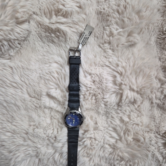 Momentum Watch M1 Catalina Black Hyper Rubber Band St Moritz Blue Dial Face Dive main image 10